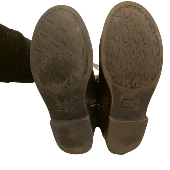 Michael Kors Emma Quilted Boot size 5 - Picture 5 of 7